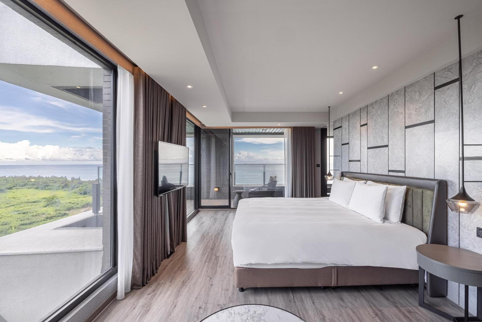 Lakeshore Hotel Hualien Taroko Shunan Ruang foto A bedroom at the hotel