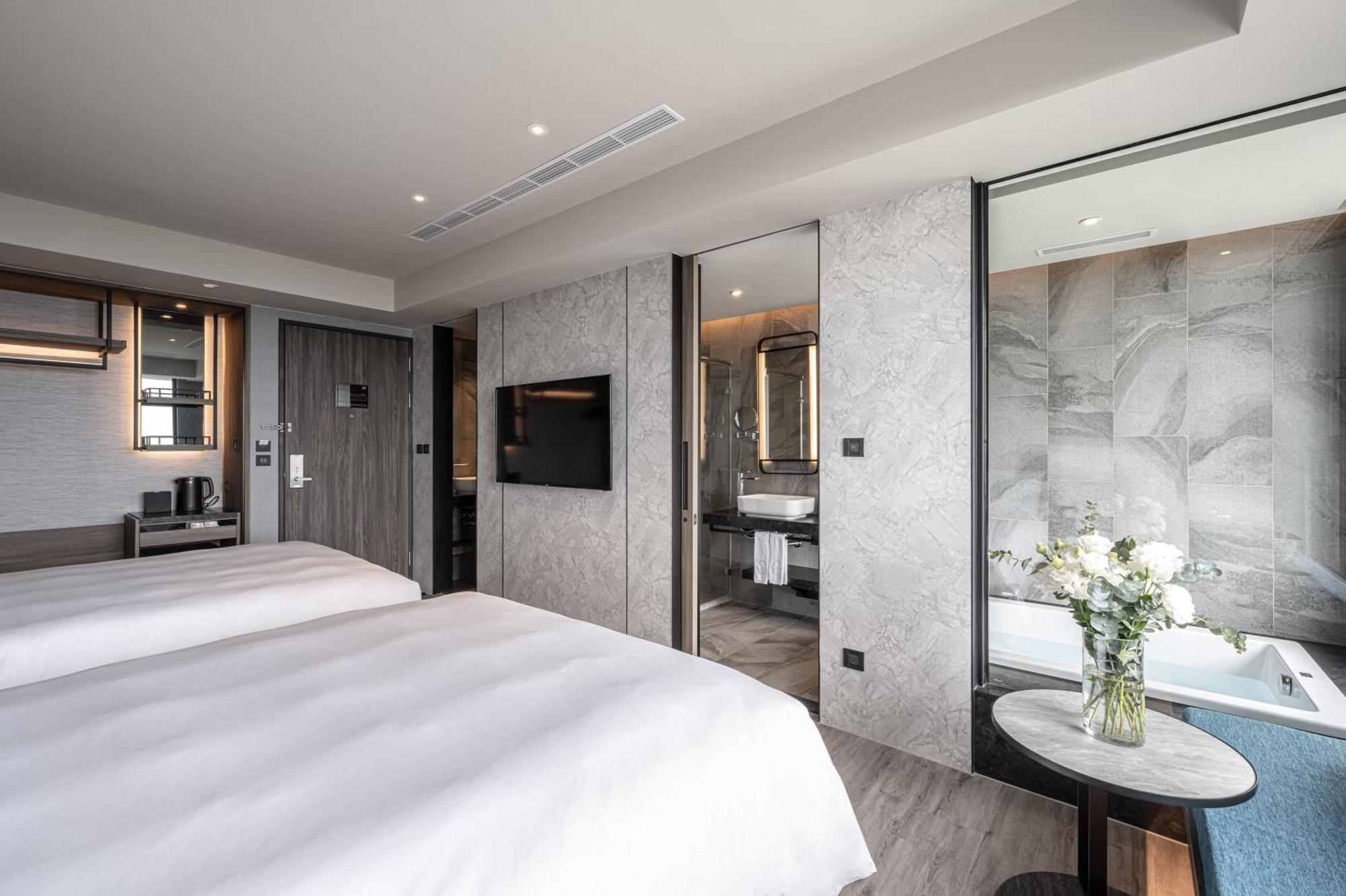 Lakeshore Hotel Hualien Taroko Shunan Ruang foto Deluxe Room